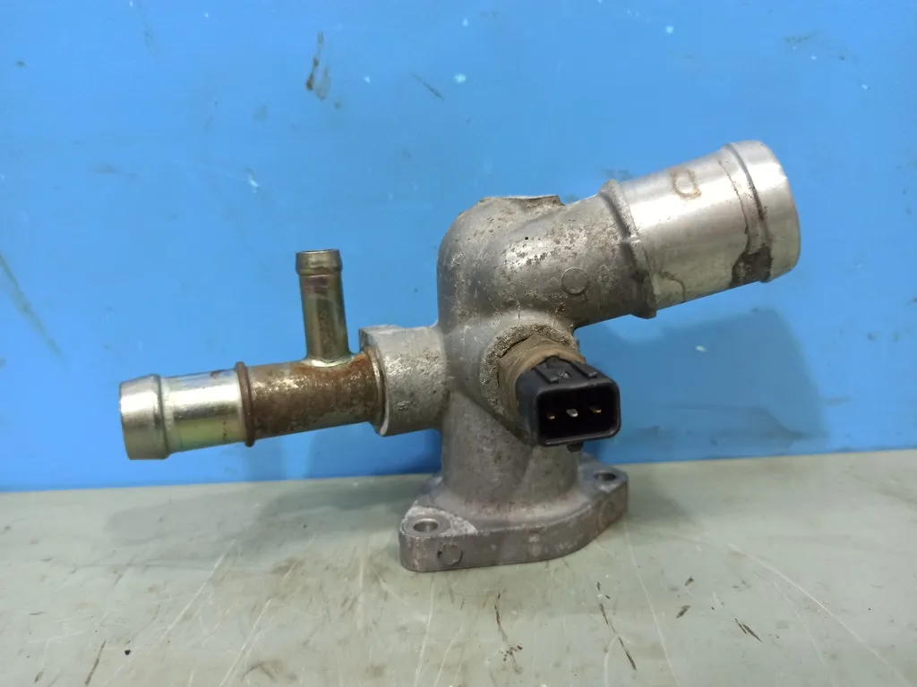 Корпус термостата Kia VENGA 1 2009-2014