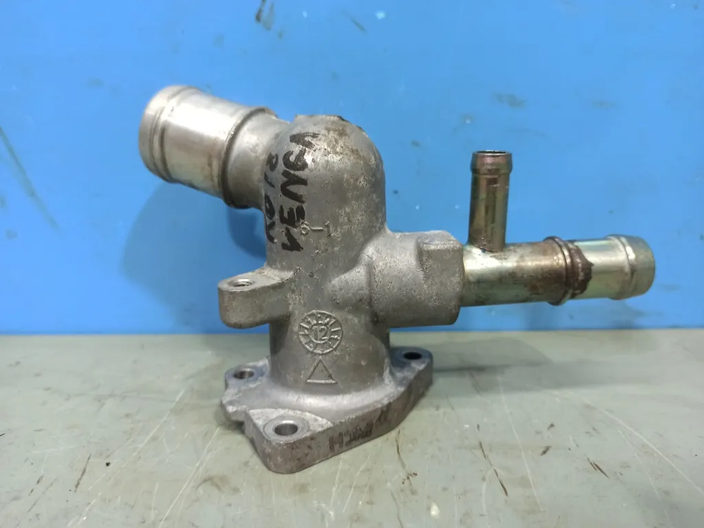 Корпус термостата Kia VENGA 1 2009-2014