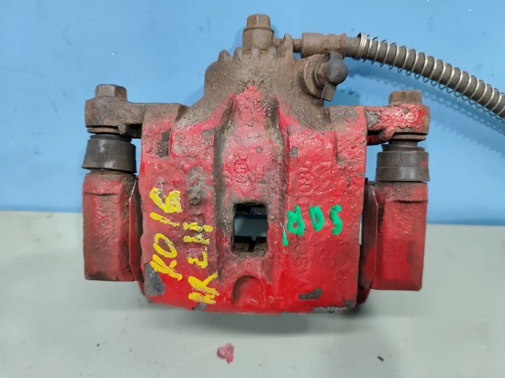 Суппорт задний левый Kia Sorento 1 BL 2006-2009 Рестайлинг