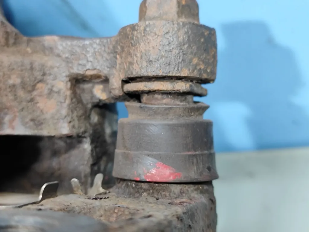 Суппорт задний левый Kia Sorento 1 BL 2006-2009 Рестайлинг