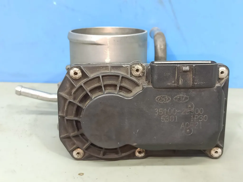 Заслонка дроссельная Kia SOUL 1 2011-2014