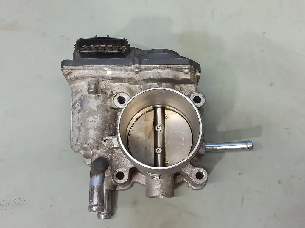 Заслонка дроссельная Kia SOUL 1 2011-2014