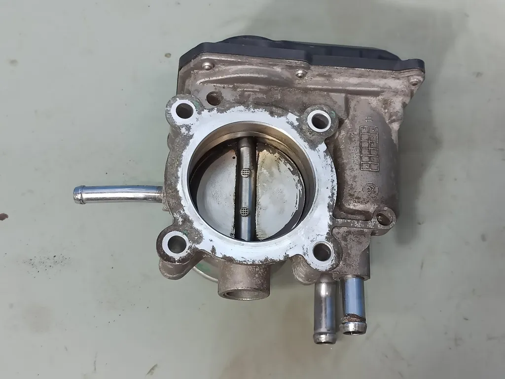 Заслонка дроссельная Kia SOUL 1 2011-2014