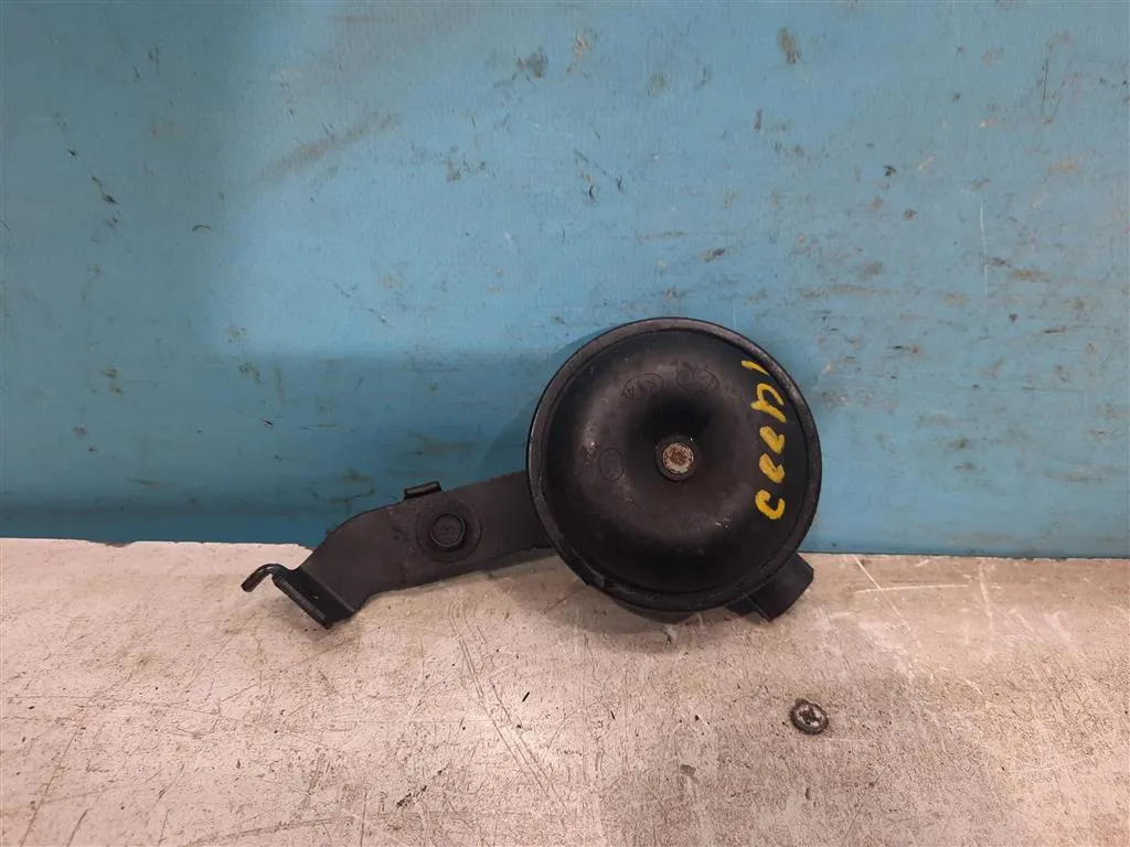 Сигнал звуковой Kia Ceed 1 2010-2012