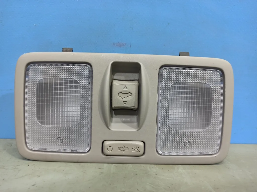 Плафон салонный передний Kia VENGA 1 2009-2014