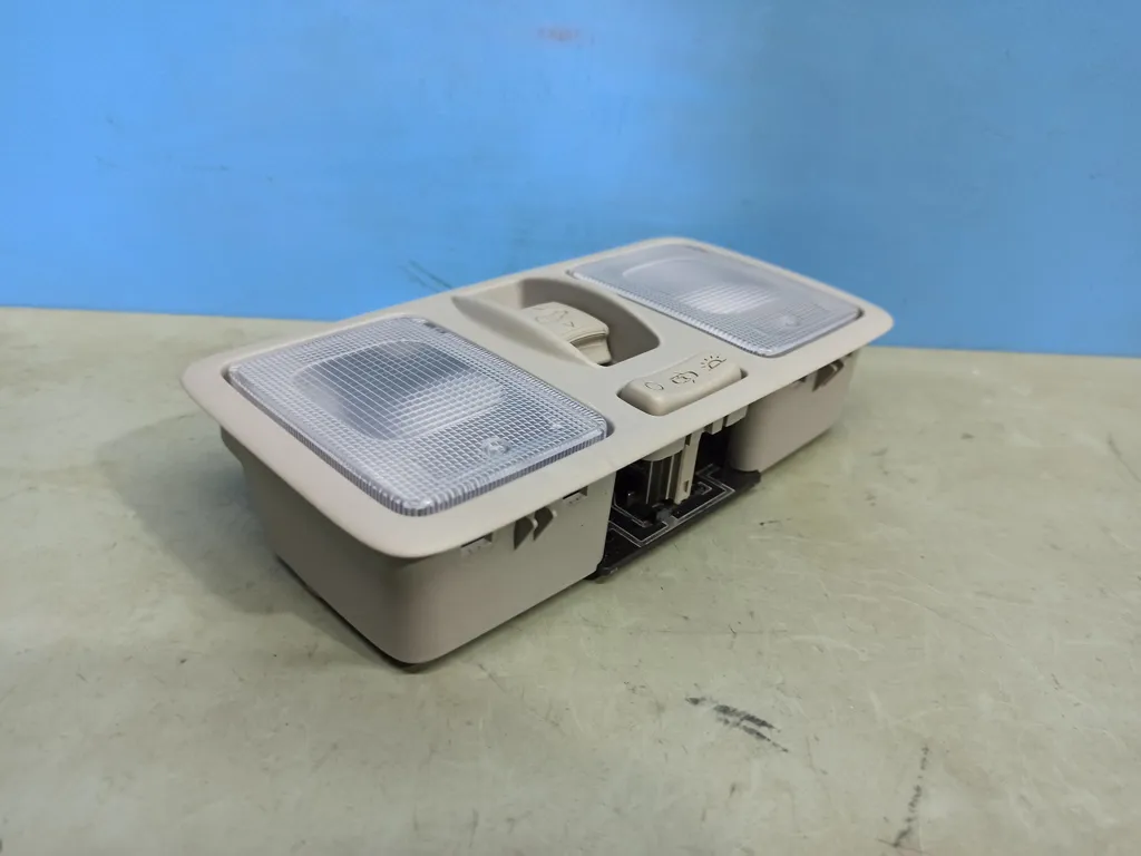 Плафон салонный передний Kia VENGA 1 2009-2014