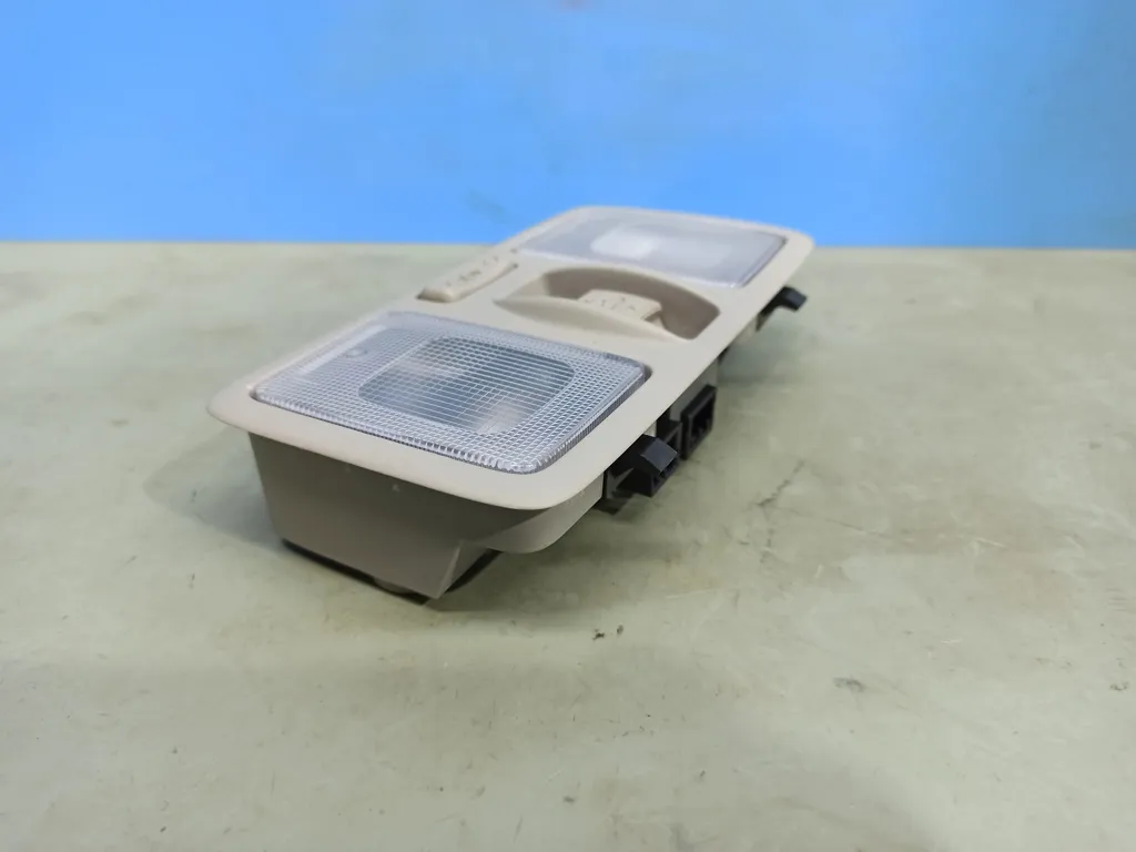 Плафон салонный передний Kia VENGA 1 2009-2014