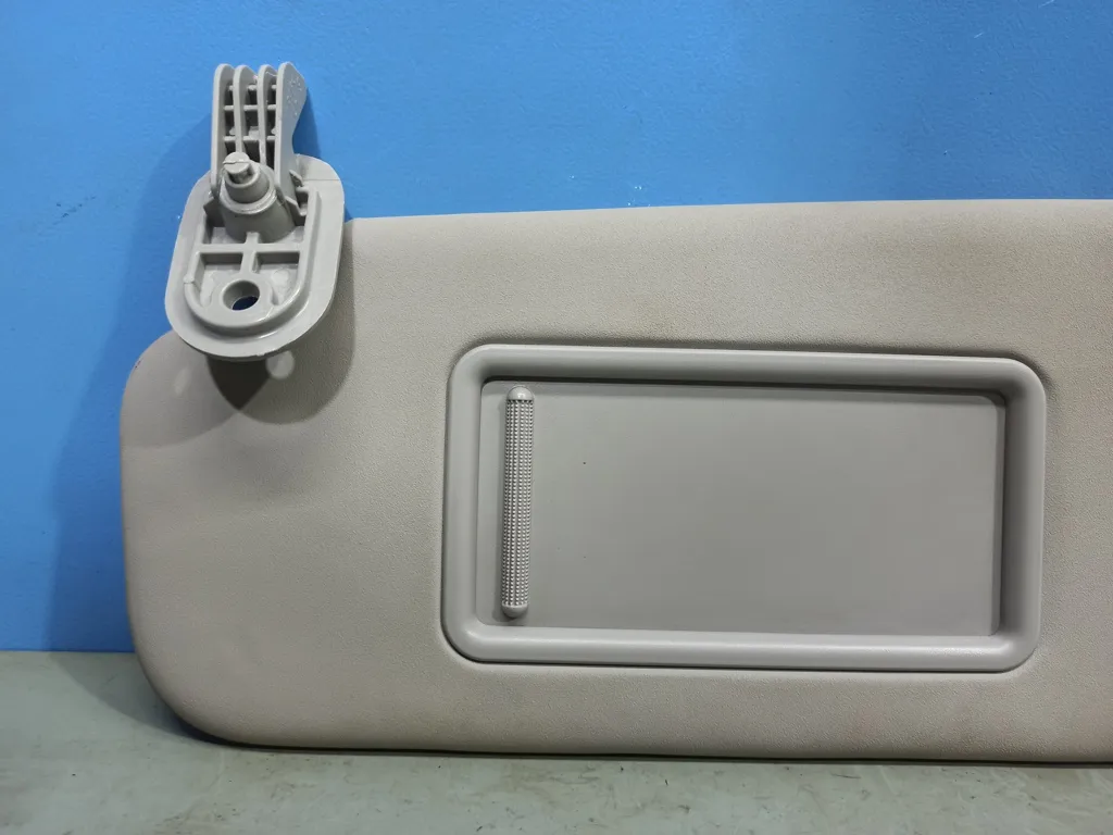 Козырек солнцезащитный левый Kia VENGA 1 2009-2014