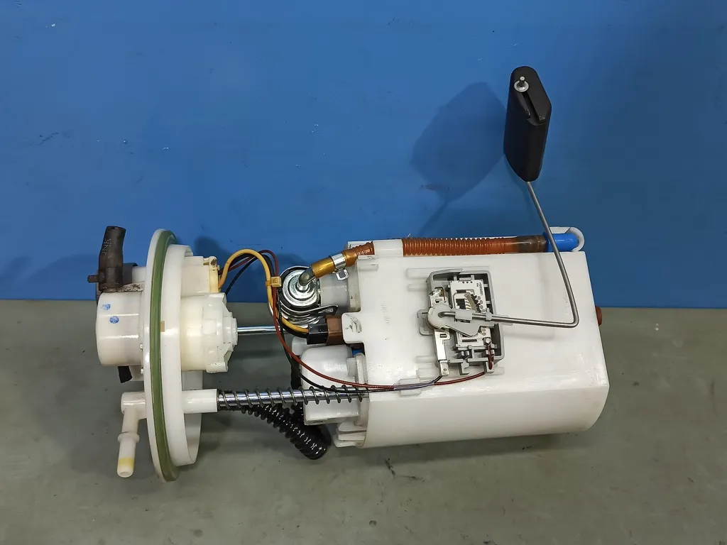 Насос топливный Kia VENGA 1 2009-2014