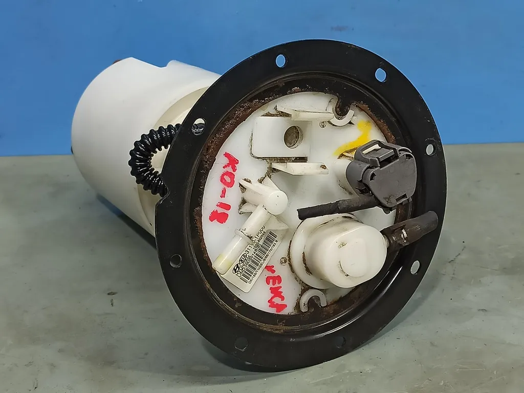 Насос топливный Kia VENGA 1 2009-2014