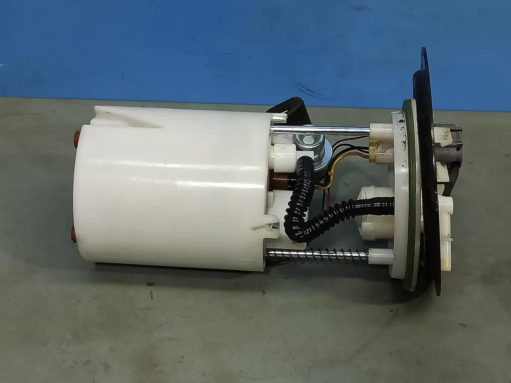 Насос топливный Kia VENGA 1 2009-2014