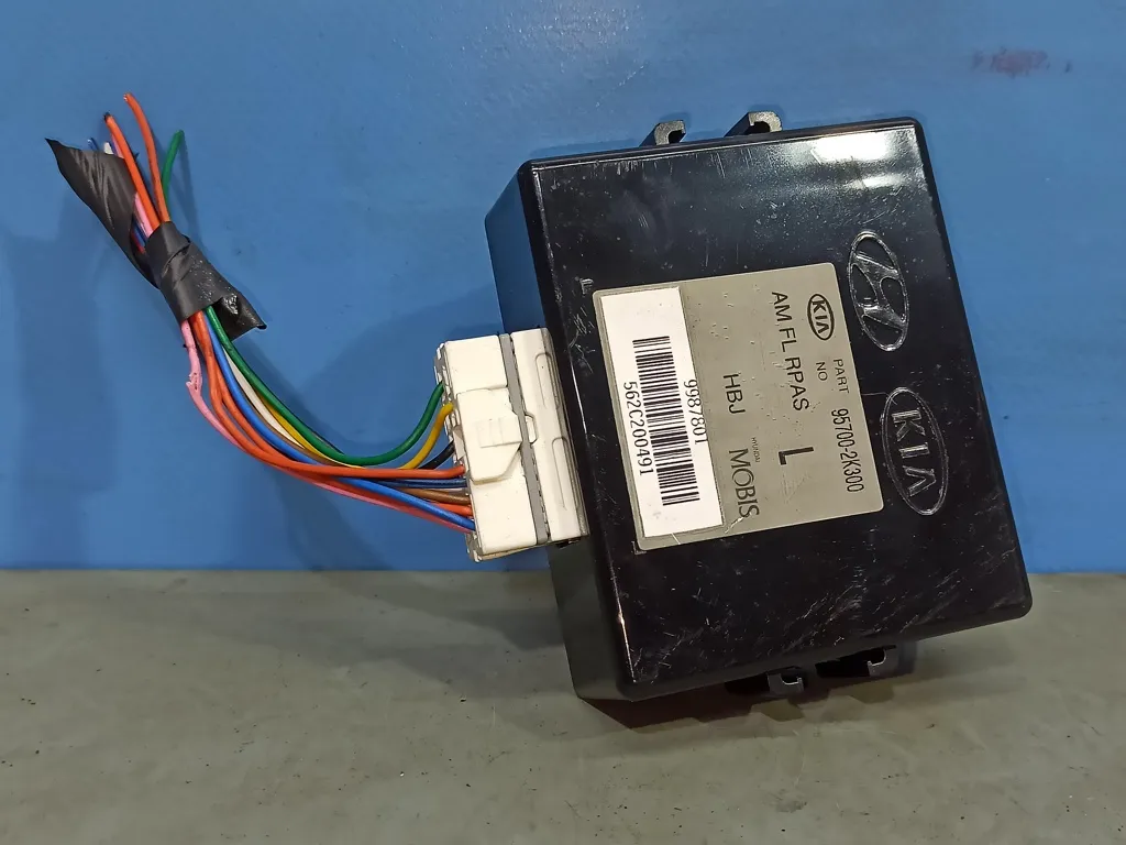 Блок управления парктроником Kia SOUL 1 2011-2014