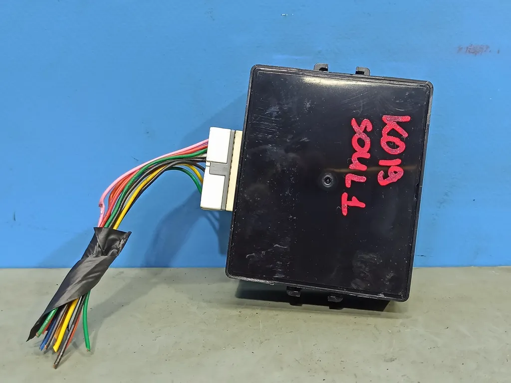 Блок управления парктроником Kia SOUL 1 2011-2014