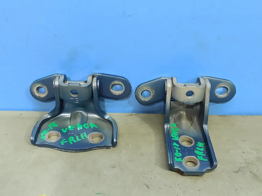 Петли двери передней левой Kia VENGA 1 2009-2014