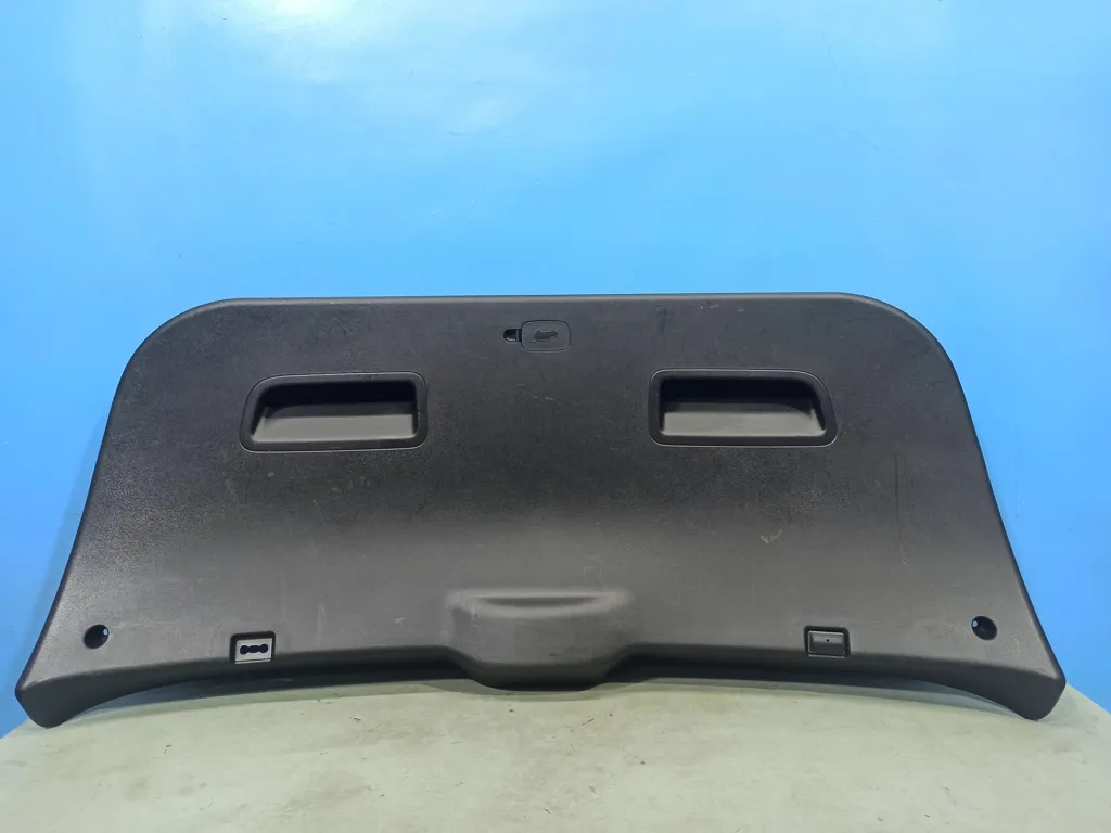 Обшивка крышки багажника Kia VENGA 1 2009-2014