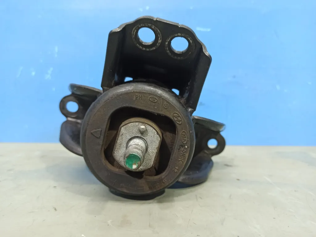 Опора двигателя правая Kia SOUL 2 2013-2016