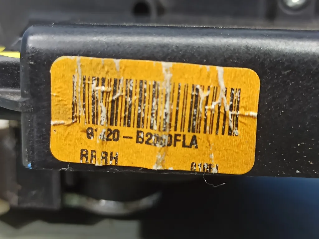 Замок двери задней правой Kia SOUL 2 2013-2016