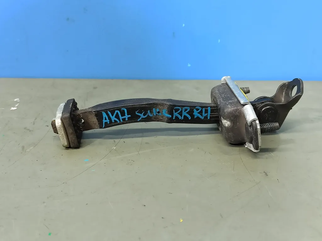 Ограничитель двери Kia SOUL 2 2013-2016