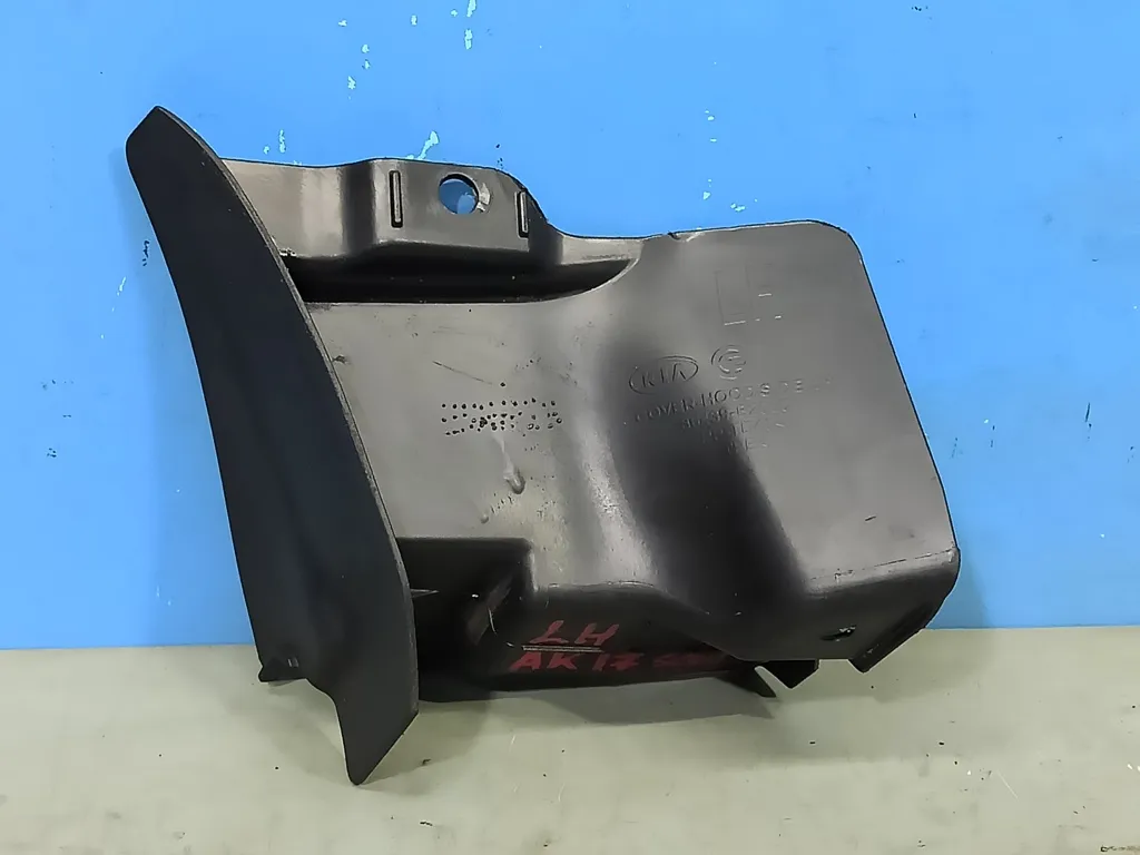 Пыльник крыла левый Kia SOUL 2 2013-2016