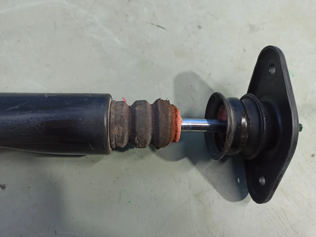 Амортизатор задний Kia SOUL 2 2013-2016