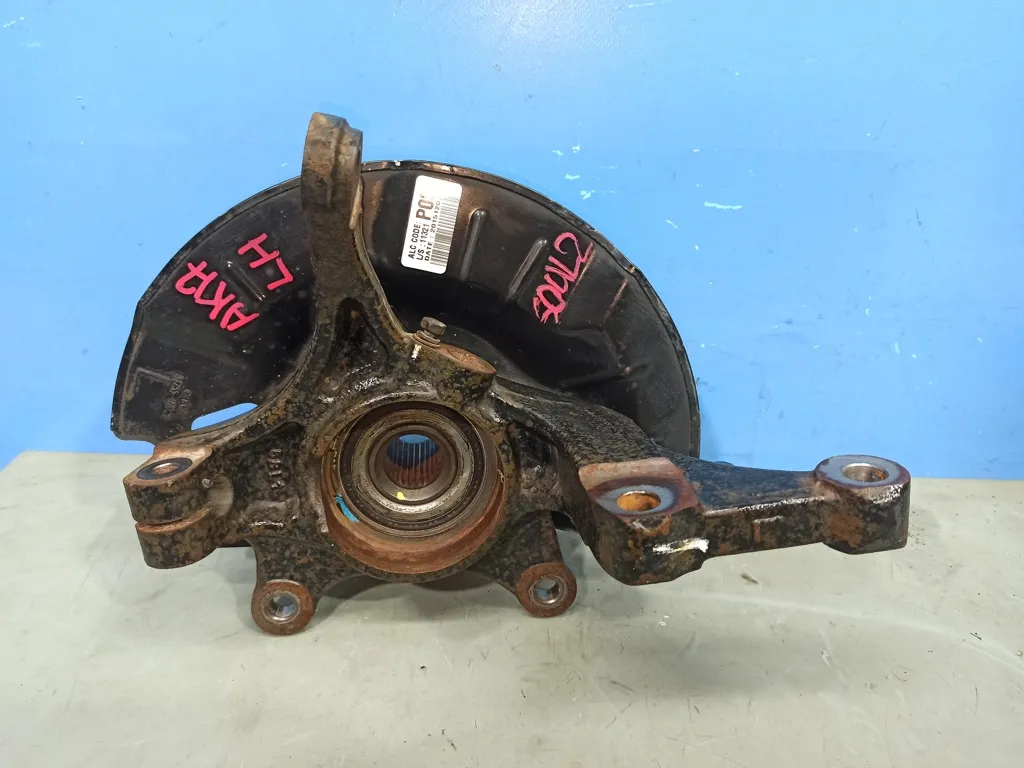 Кулак передний левый Kia SOUL 2 2013-2016