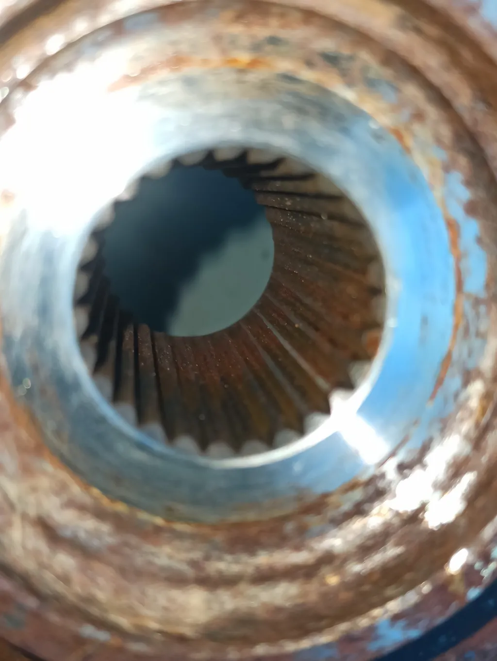 Кулак передний левый Kia SOUL 2 2013-2016