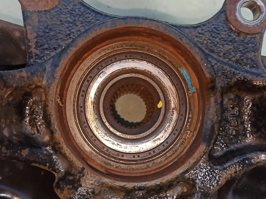 Кулак передний левый Kia SOUL 2 2013-2016