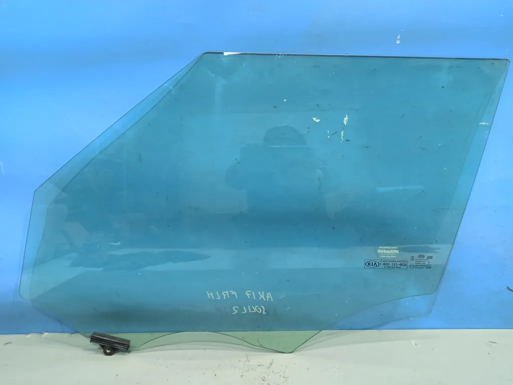 Стекло переднее левое Kia SOUL 2 2013-2016