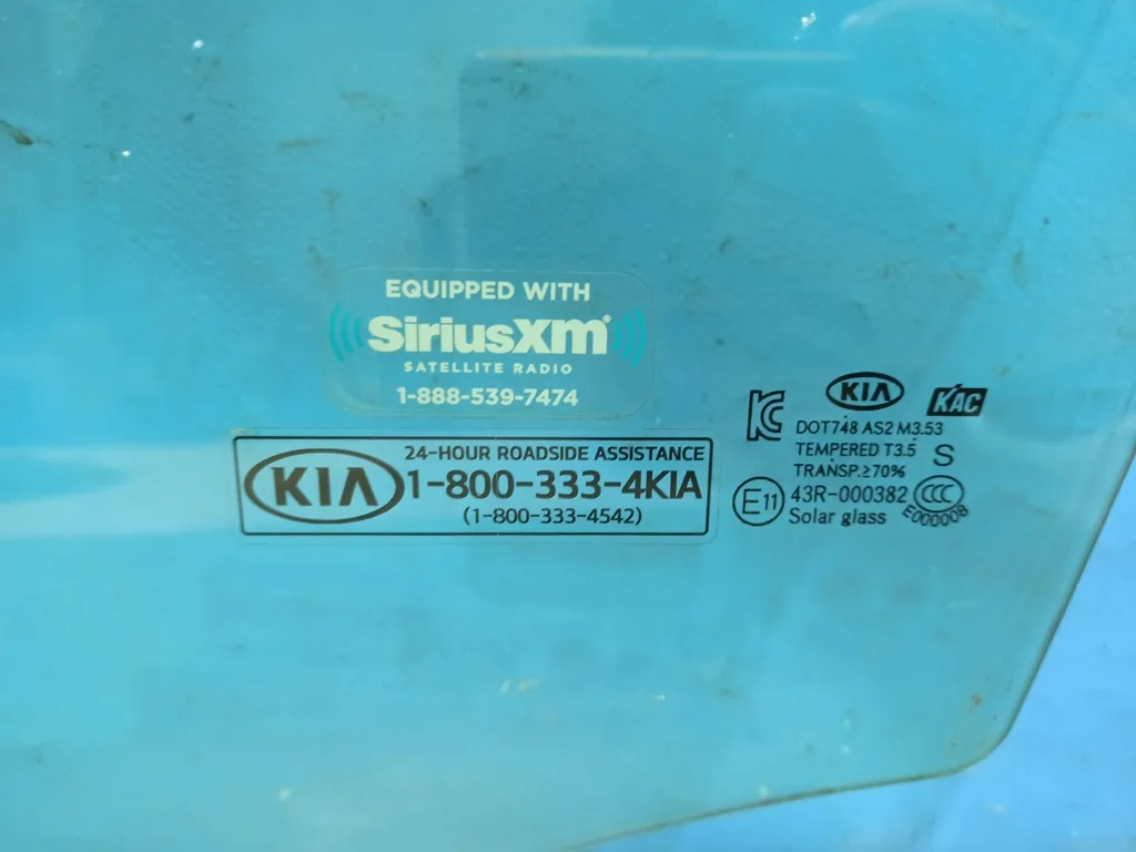 Стекло переднее левое Kia SOUL 2 2013-2016