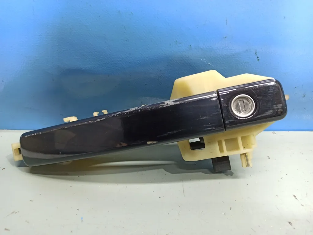 Ручка двери передняя левая Kia SOUL 2 2013-2016