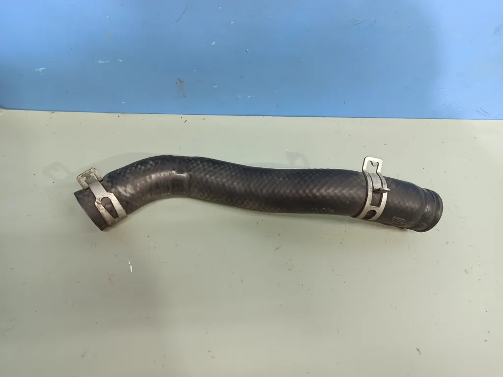 Патрубок радиатора Kia SOUL 2 2013-2016