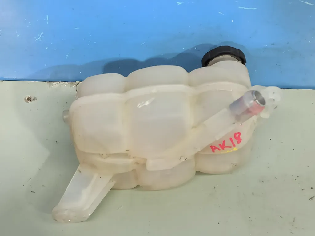 Бачок расширительный Hyundai Sonata 8 DN 2019-2023