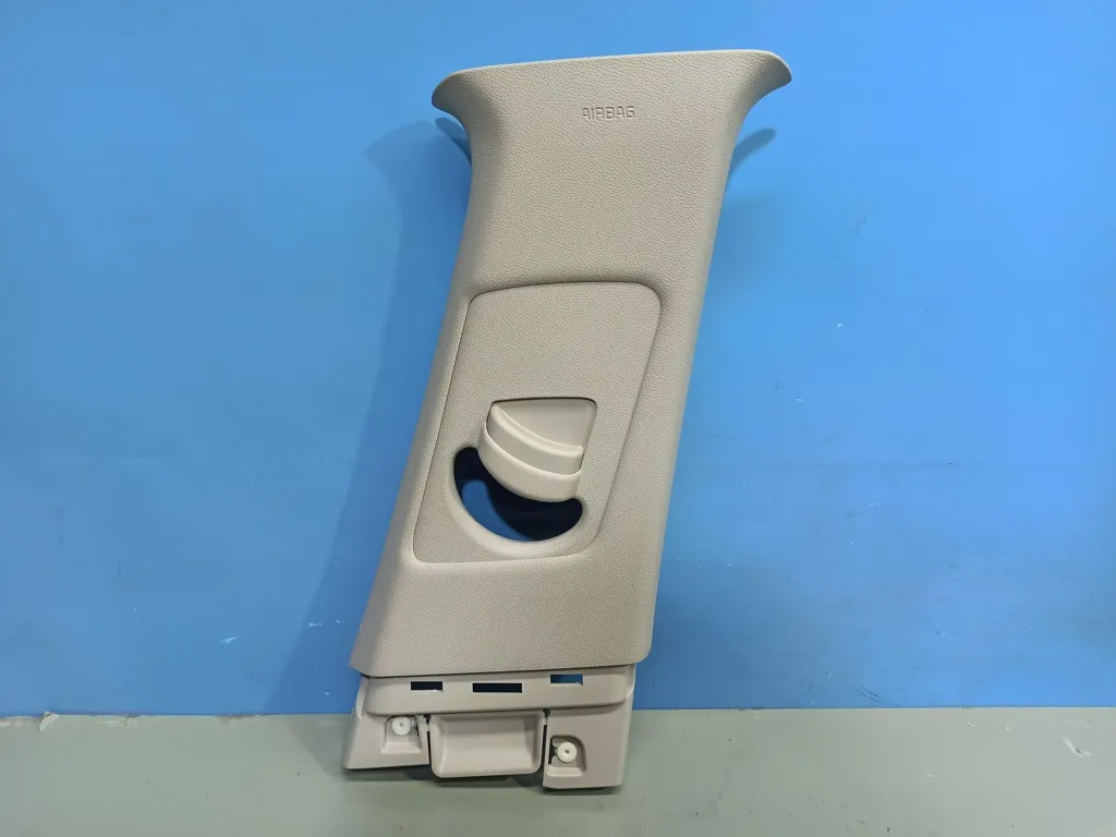 Обшивка средней стойки правой Kia Optima 4 JF 2015-2018