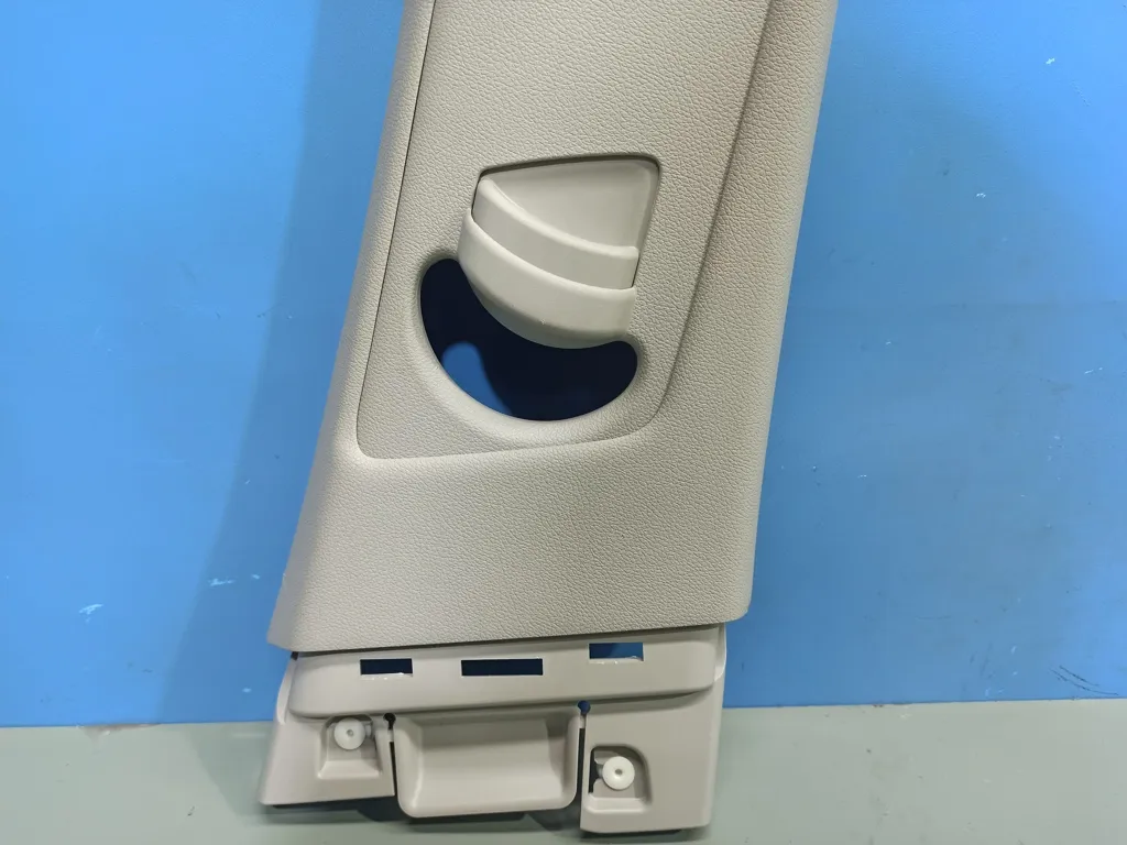 Обшивка средней стойки правой Kia Optima 4 JF 2015-2018