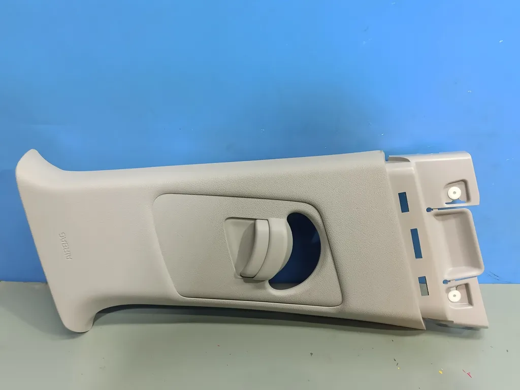 Обшивка средней стойки правой Kia Optima 4 JF 2015-2018