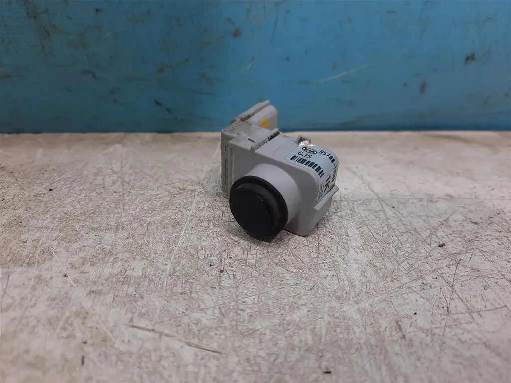 Датчик парковки задний Kia VENGA 1 2009-2014