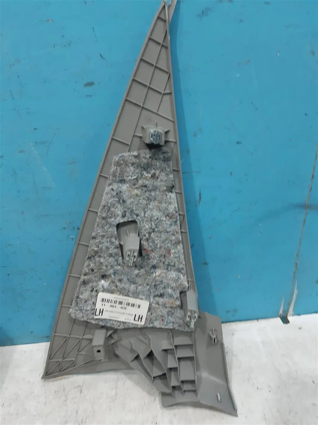 Накладка задней стойки Chevrolet Cruze 1 2012- 2015