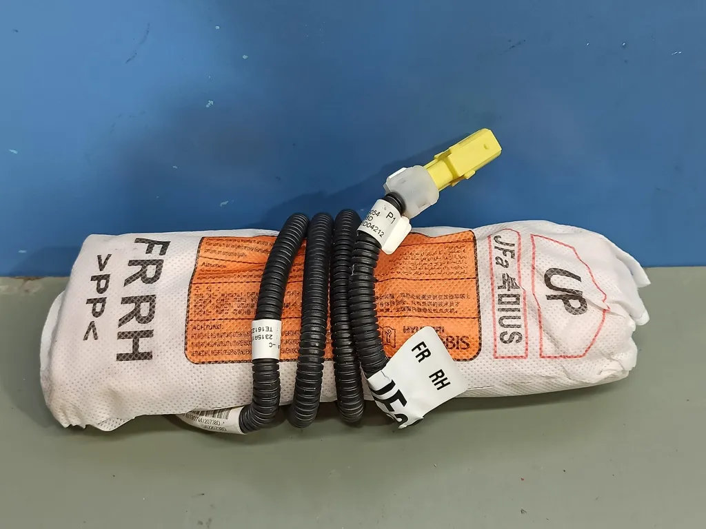 Подушка в сиденье правая Kia Optima 4 JF 2015-2018