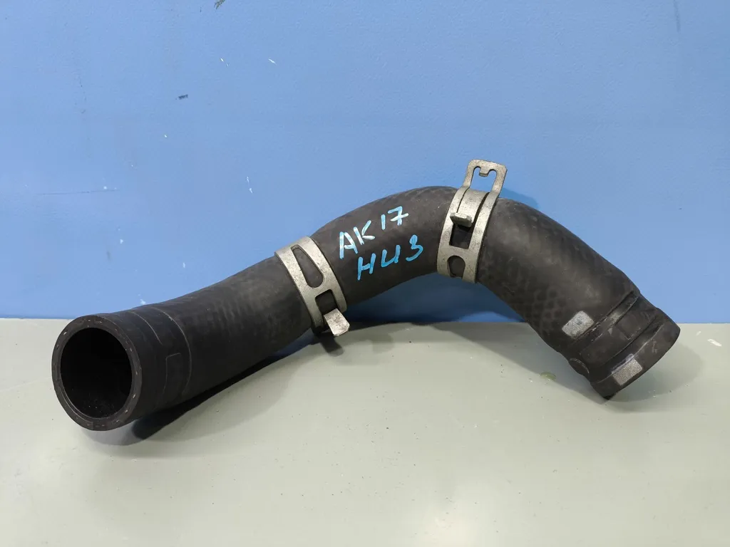 Патрубок радиатора верхний Kia SOUL 2 2013-2016