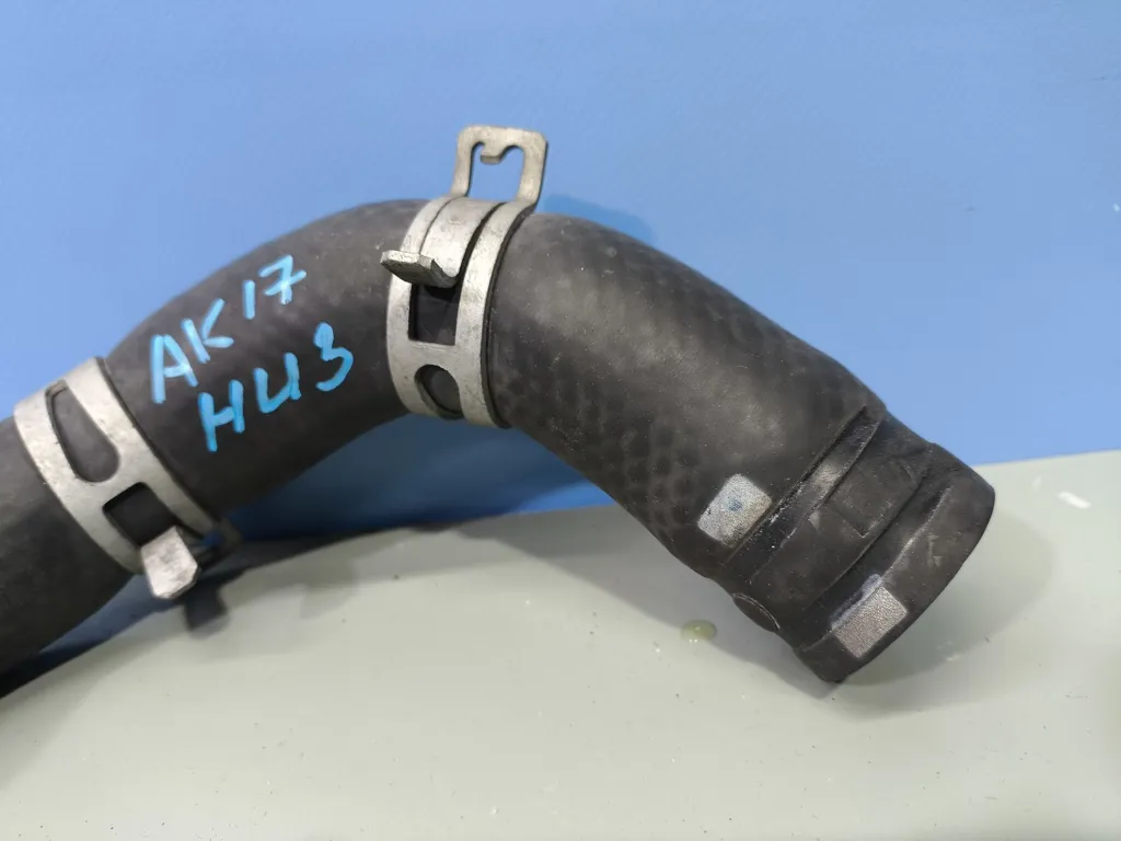 Патрубок радиатора верхний Kia SOUL 2 2013-2016