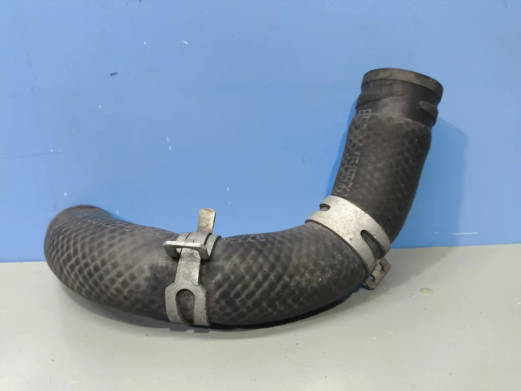 Патрубок радиатора верхний Kia SOUL 2 2013-2016