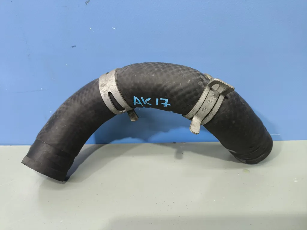 Патрубок радиатора верхний Kia SOUL 2 2013-2016