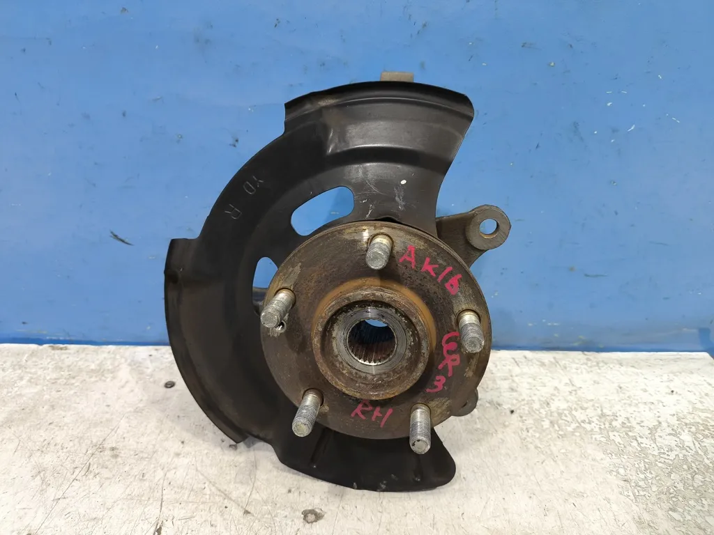 Кулак передний правый Kia Cerato 3 2016-2018