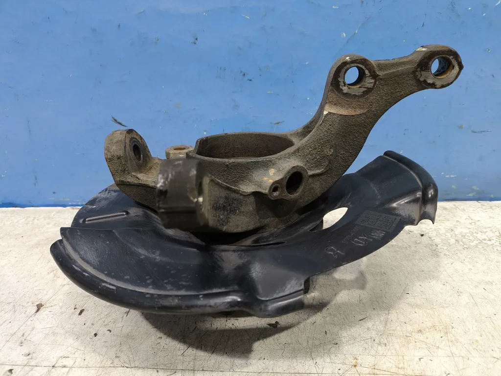 Кулак передний правый Kia Cerato 3 2016-2018