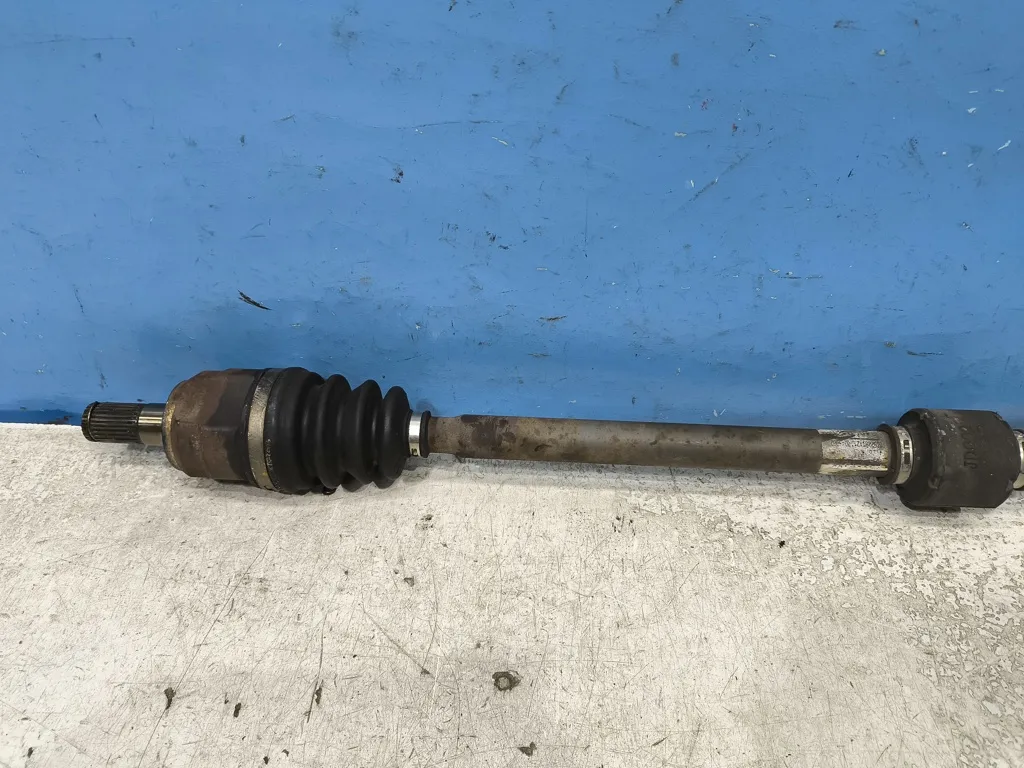 Привод передний правый Kia Cerato 3 2016-2018