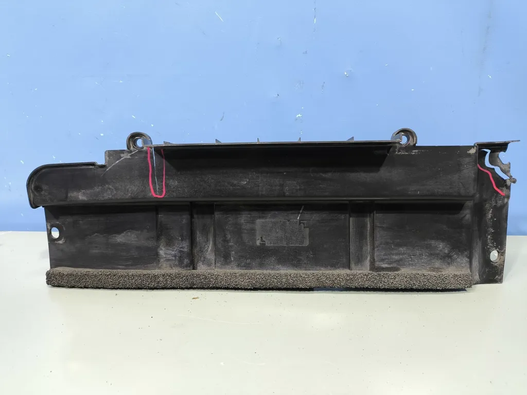 Дефлектор радиатора правый Kia Cerato 3 2016-2018