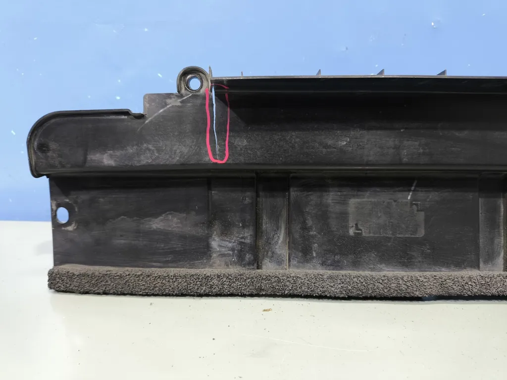 Дефлектор радиатора правый Kia Cerato 3 2016-2018