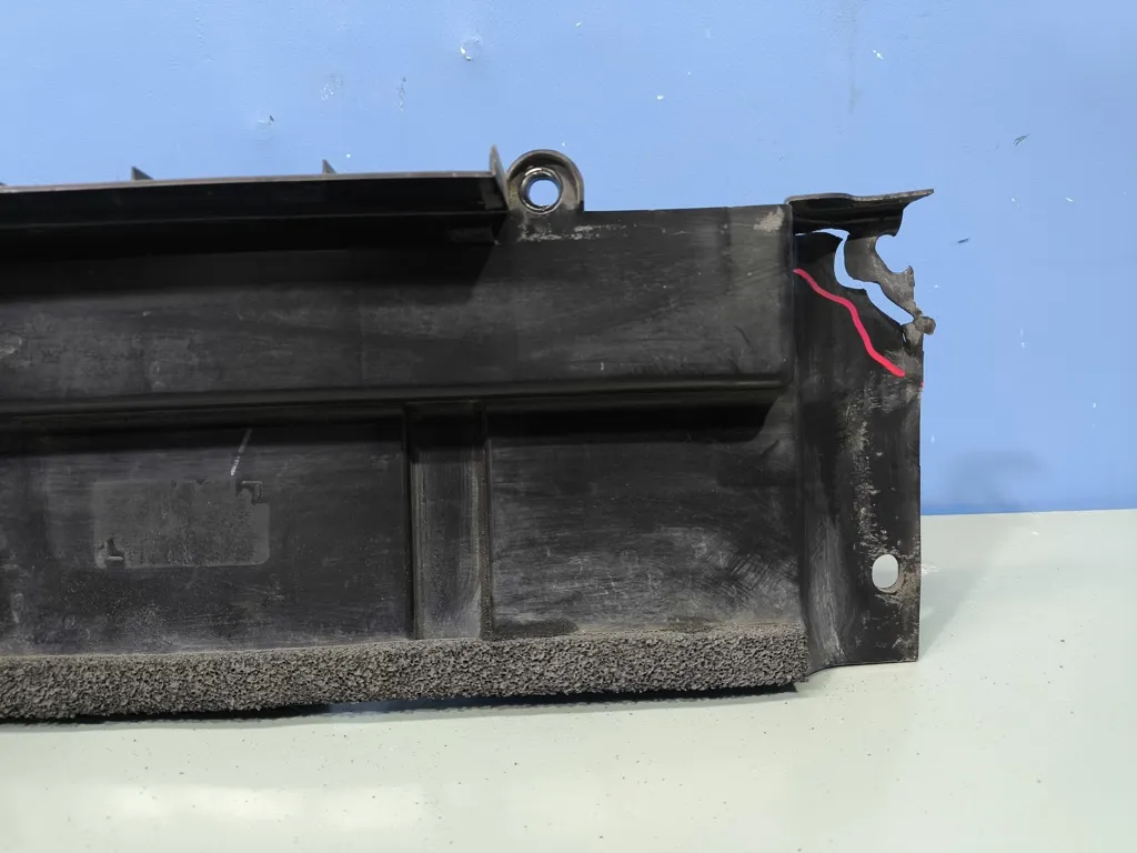 Дефлектор радиатора правый Kia Cerato 3 2016-2018