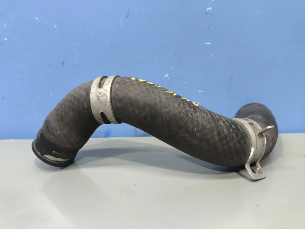 Патрубок радиатора нижний Kia Cerato 3 2016-2018