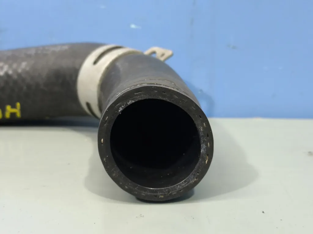 Патрубок радиатора нижний Kia Cerato 3 2016-2018